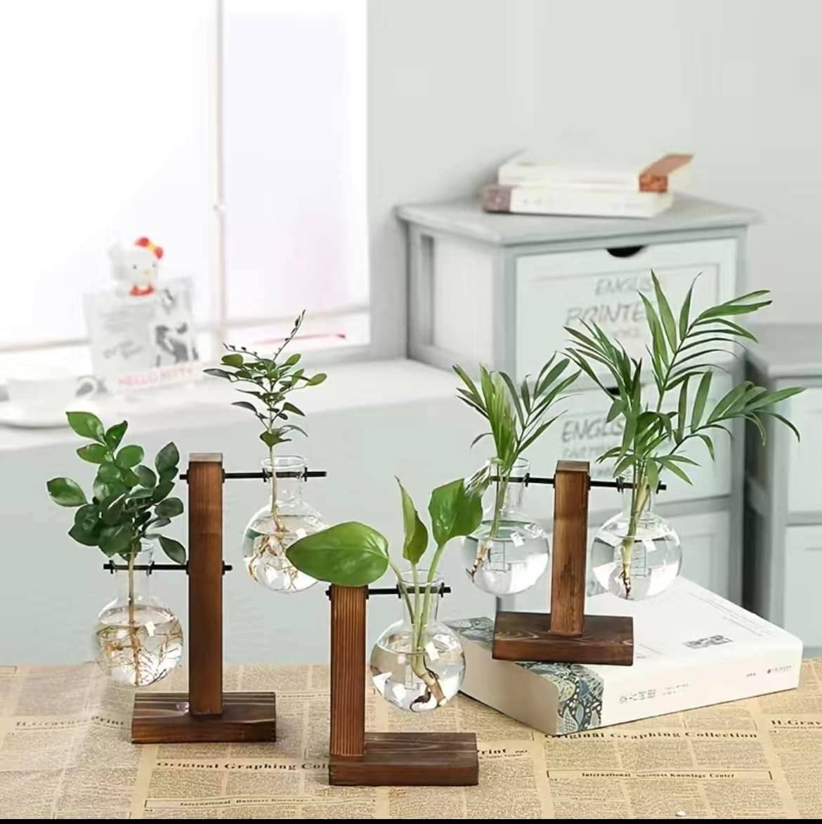 Glass Plant prop station - Single