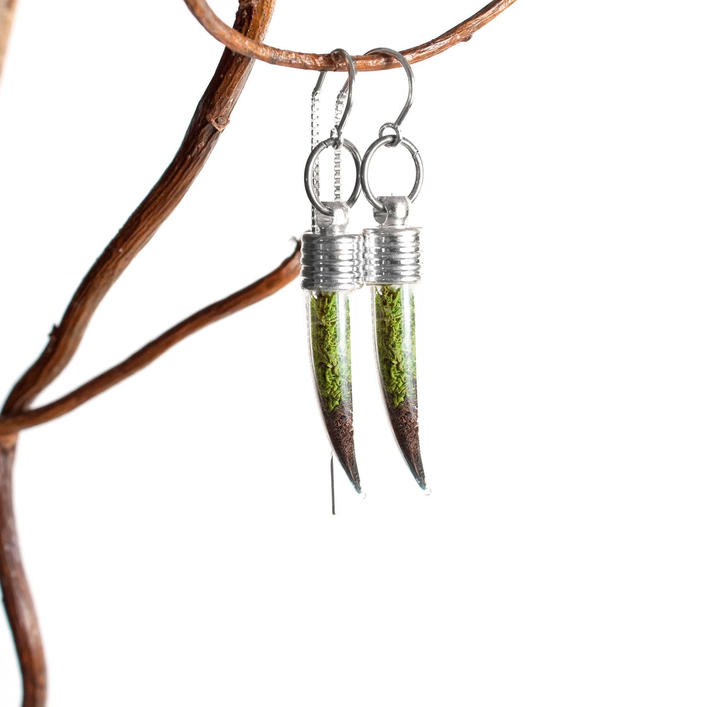 Terrarium Tusk Ear Threads